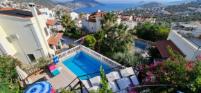 Entire Villa Lulu Kalkan - Private Pool, free Wi-Fi, Good Location, Breathtaking Sea Views